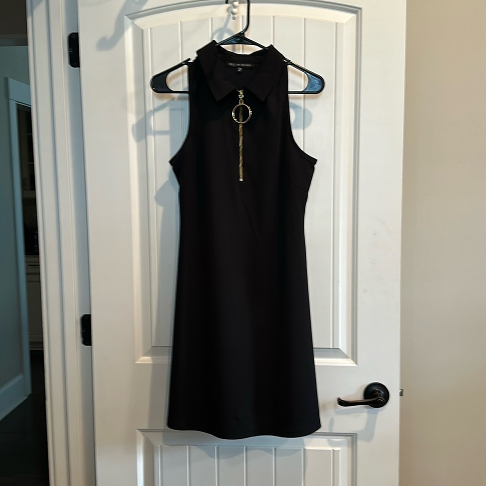 Sleeveless dress